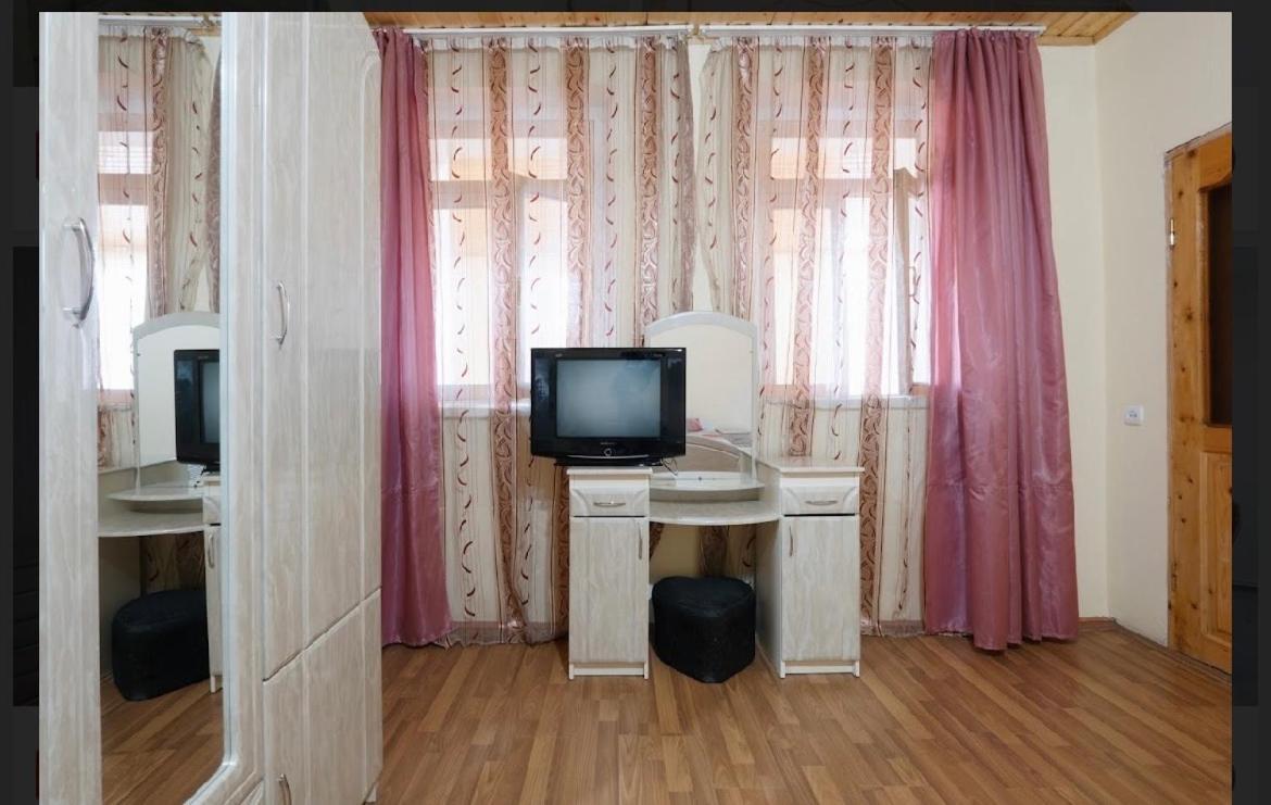 Mestiatour Guest House Kültér fotó