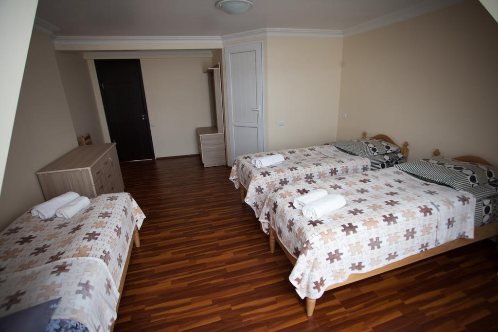 Mestiatour Guest House Kültér fotó