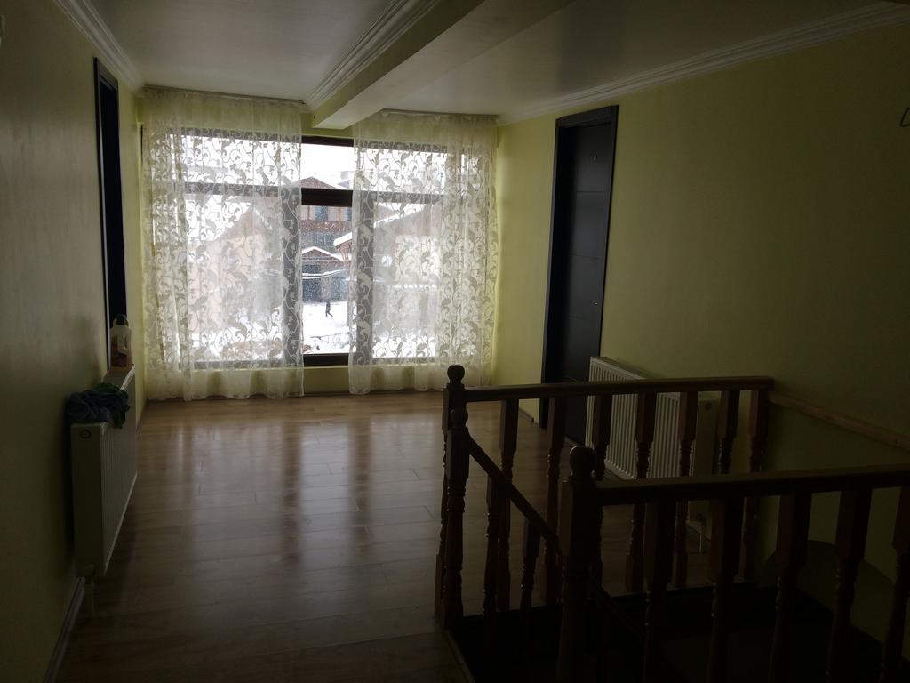 Mestiatour Guest House Kültér fotó